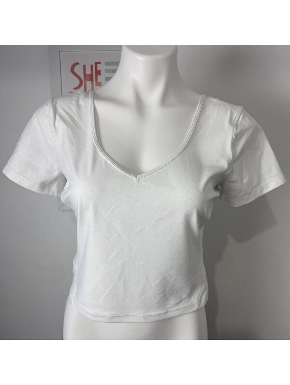 Lululemon Align Tee Nulu Slim Fit Cropped Length Size 10 WHT